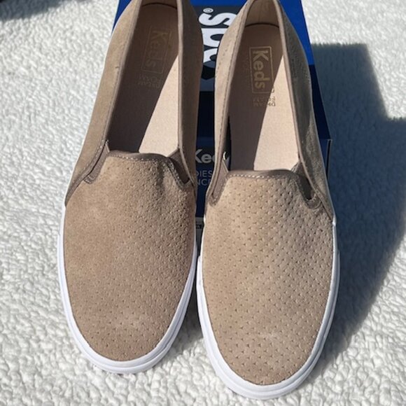 Keds Women's Double Decker Suede Slip On - Size 8M - Picture 2 of 3